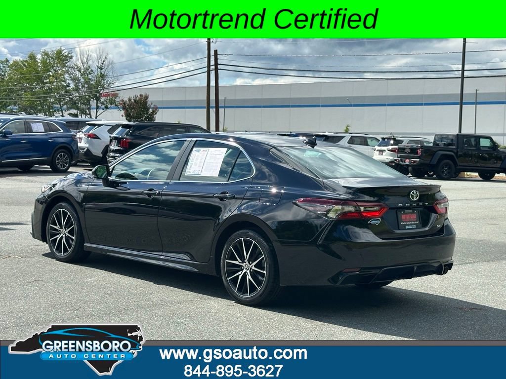 Used 2024 Toyota Camry SE FWD image 4