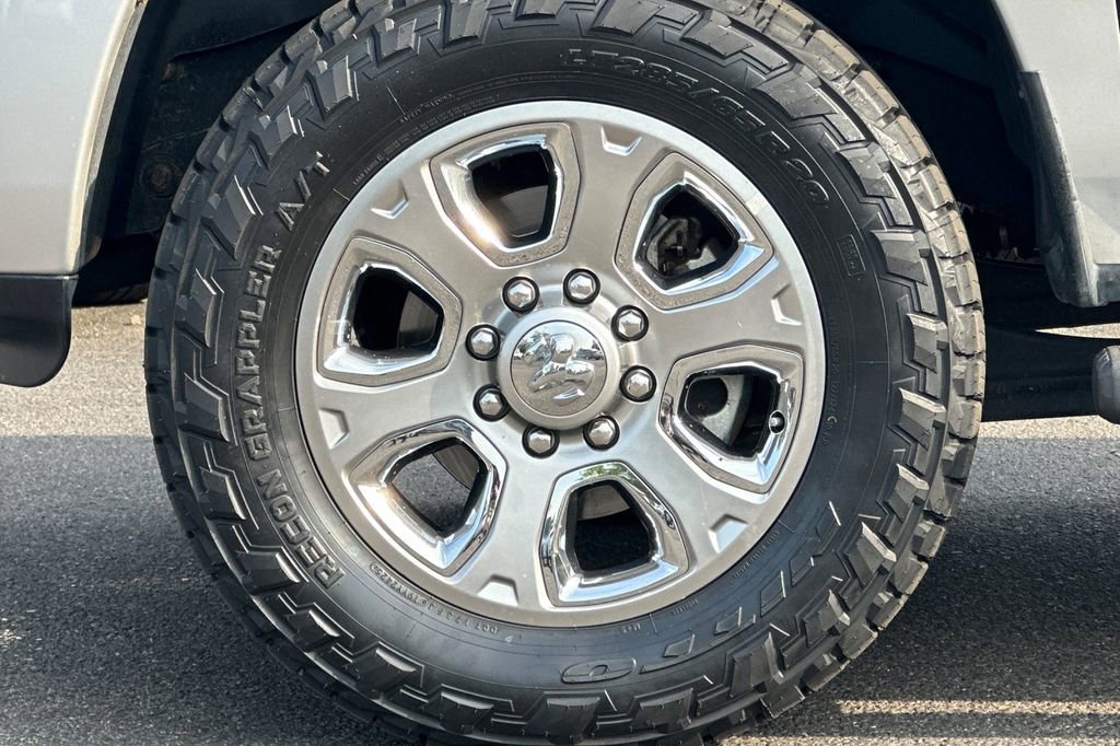 Used 2014 RAM 3500 Laramie Longhorn image 27