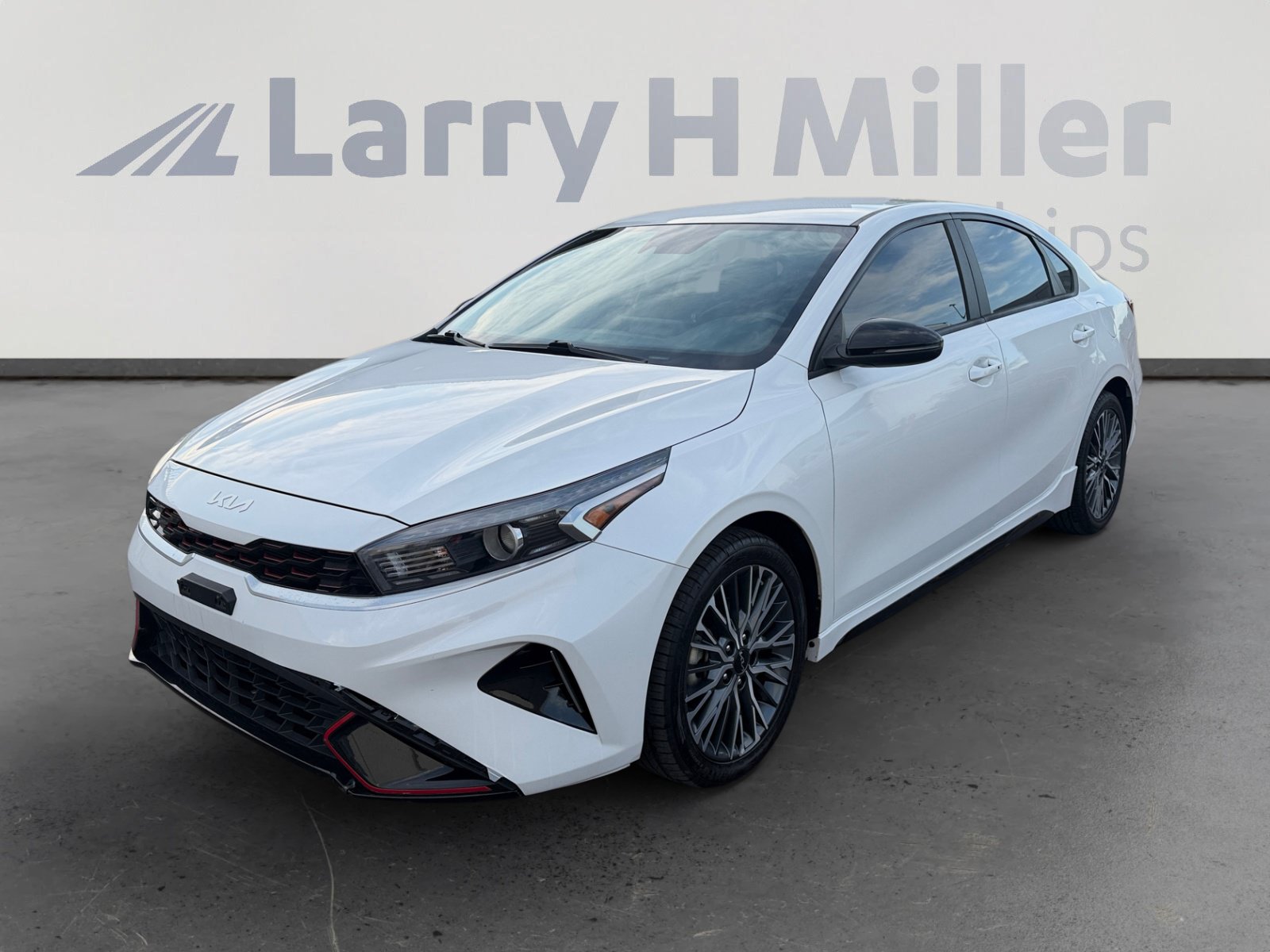 Used 2023 Kia Forte GT-Line FWD video 1