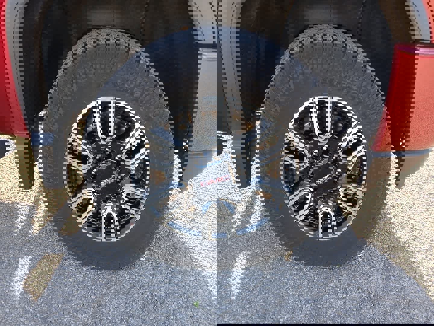 Used 2023 GMC Sierra 2500 AT4 w/ AT4 Preferred Package image 12