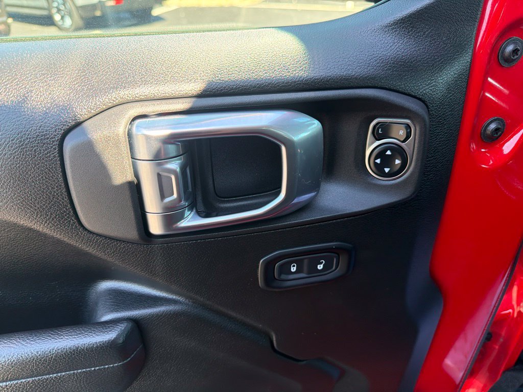 Used 2025 Jeep Wrangler Unlimited Sport S 4xe AWD/4WD image 17