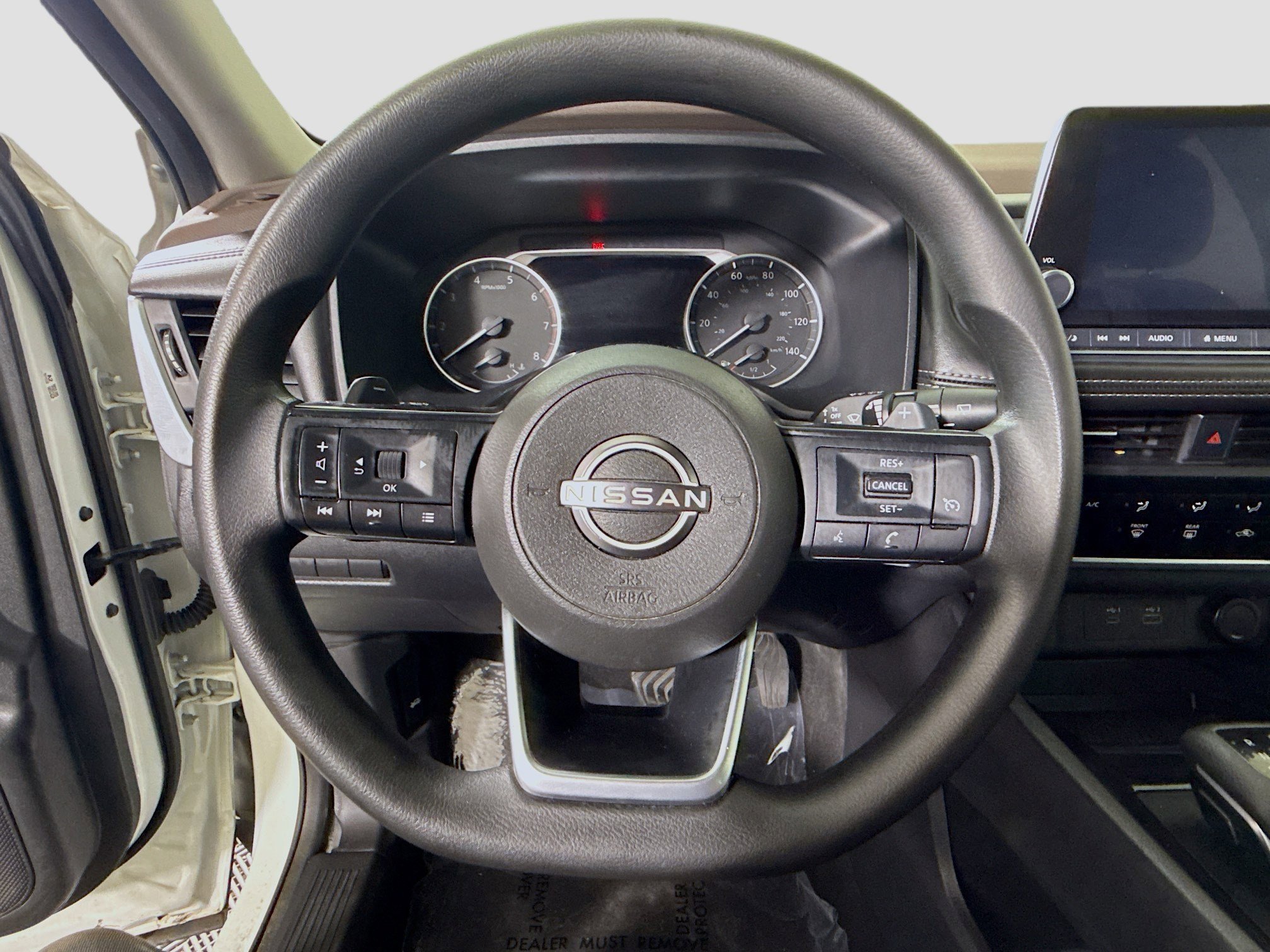 Used 2022 Nissan Rogue S AWD/4WD image 13