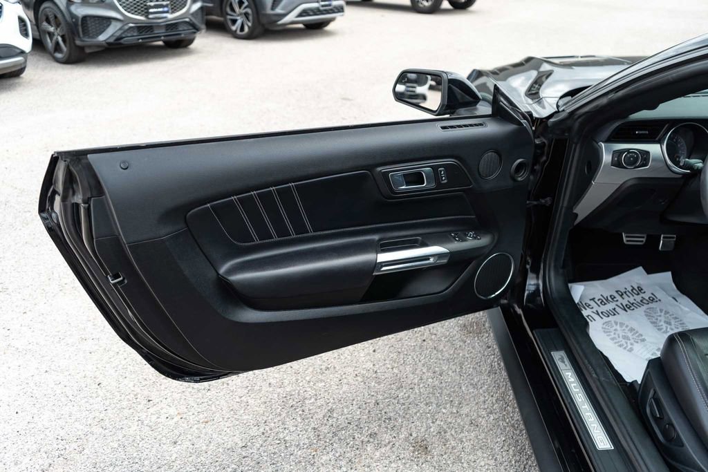 Used 2022 Ford Mustang GT Premium RWD image 11