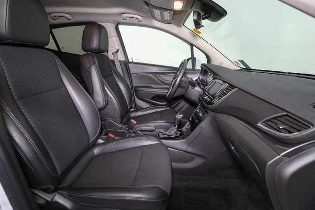 Used 2022 Buick Encore Preferred w/ Safety Package image 15