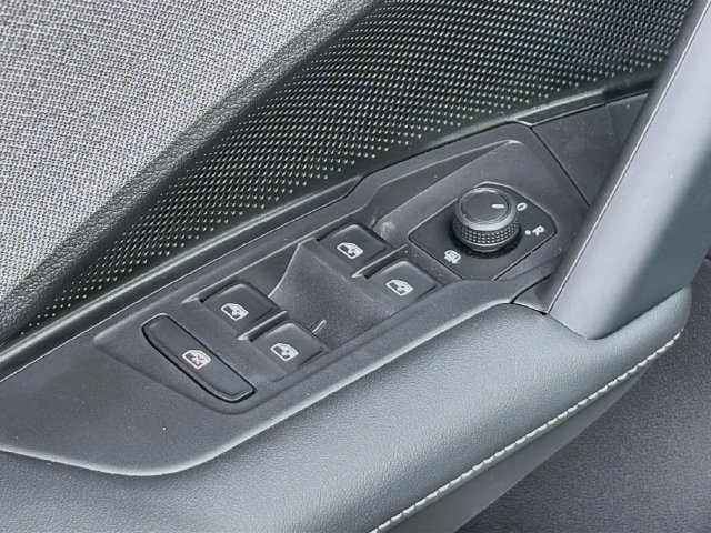 New 2026 Volkswagen Tiguan S AWD/4WD image 17