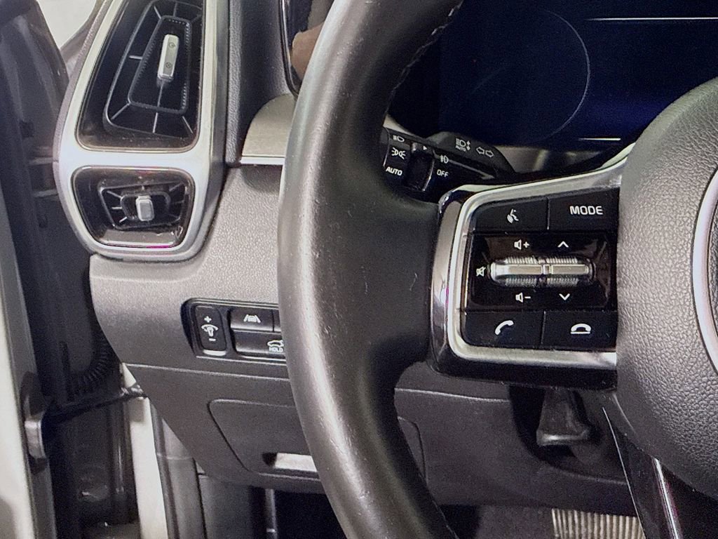 Used 2023 Kia Sorento SX image 22
