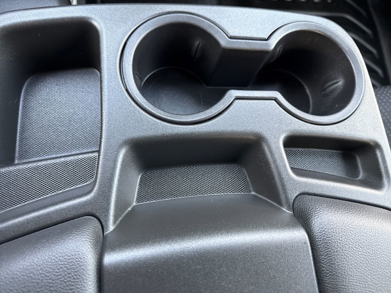 Used 2020 GMC Sierra 1500 4x4 Crew Cab w/ Sierra Value Package image 23