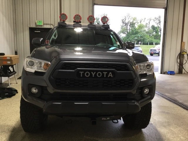 Used 2022 Toyota Tacoma SR image 6