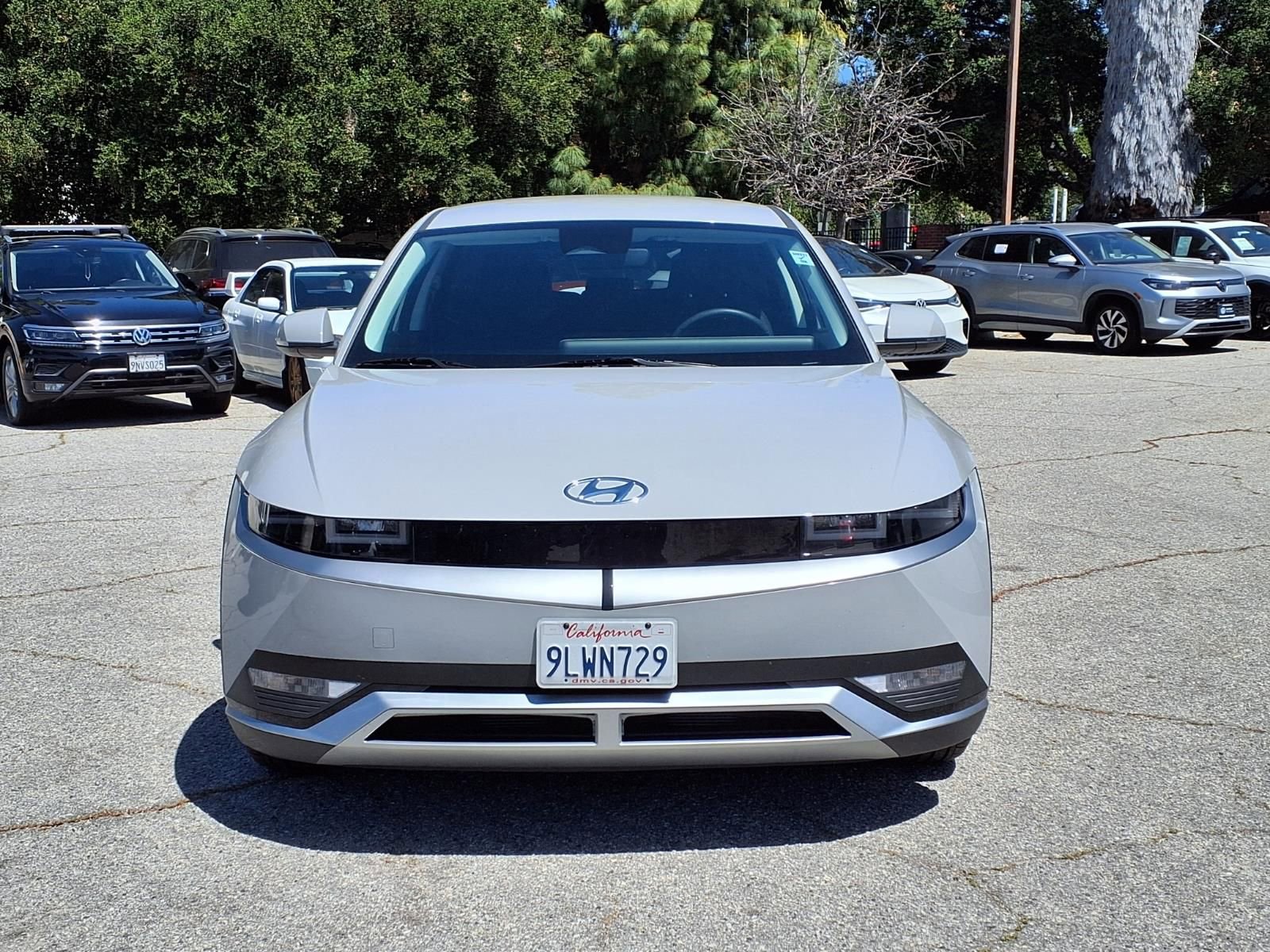 Used 2024 Hyundai Ioniq 5 SE image 2