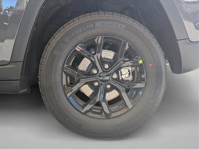 New 2026 Jeep Grand Cherokee Altitude AWD/4WD image 10