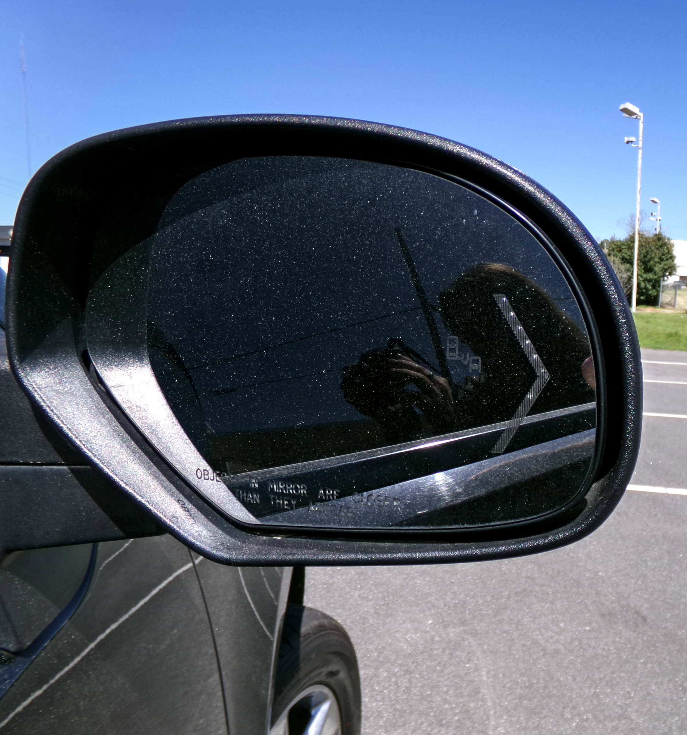 Used 2013 GMC Yukon XL Denali image 4