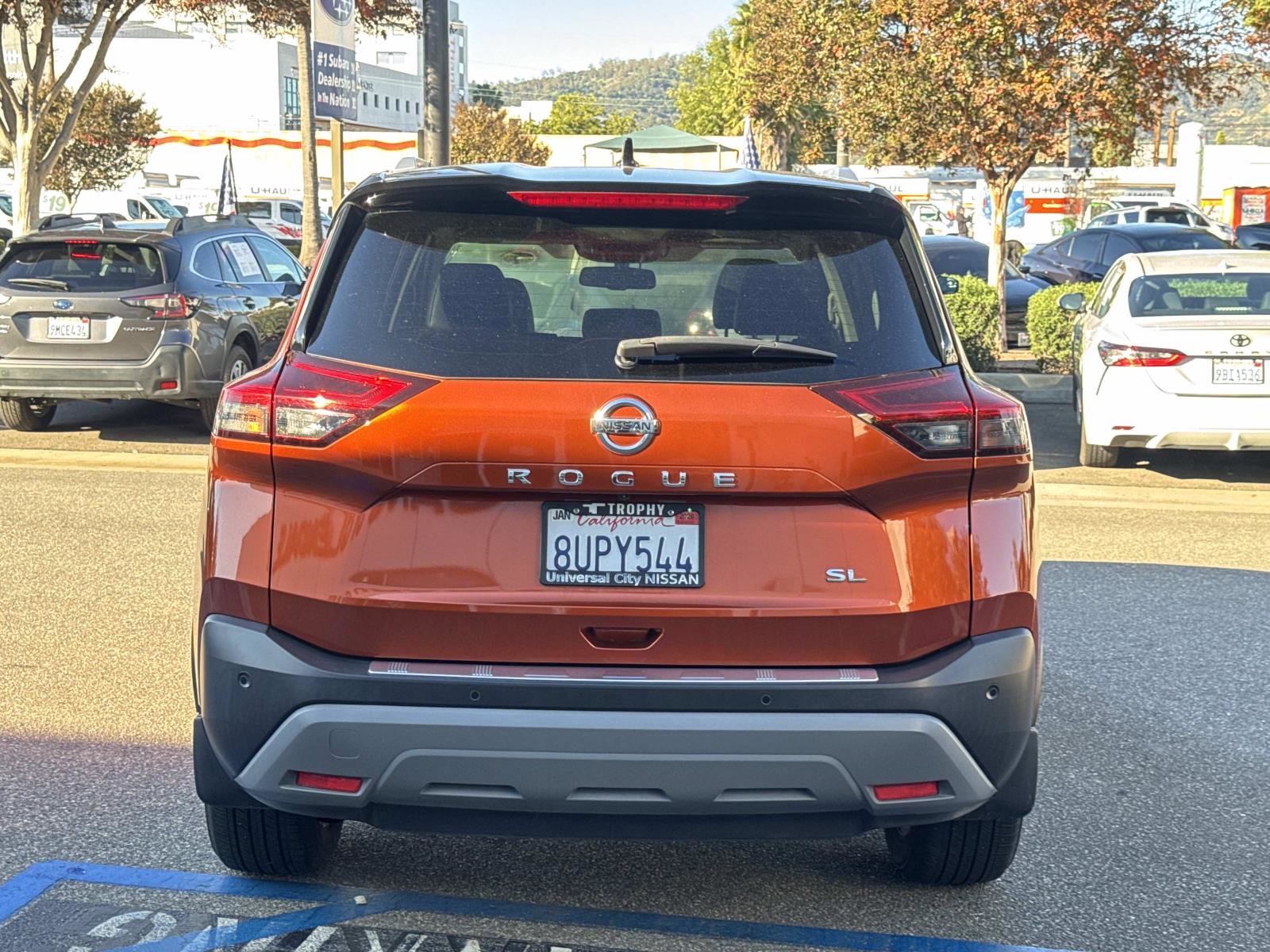 Used 2021 Nissan Rogue SL w/ Premium Package image 5