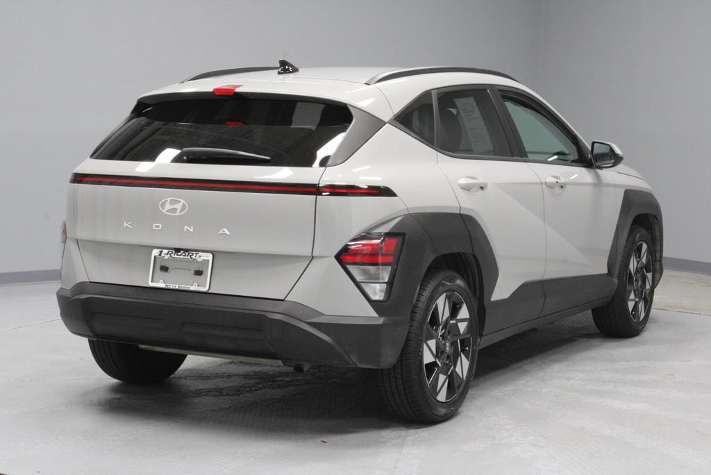 Used 2025 Hyundai Kona SEL FWD image 10