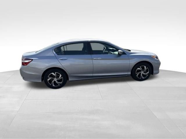 Used 2017 Honda Accord LX image 12