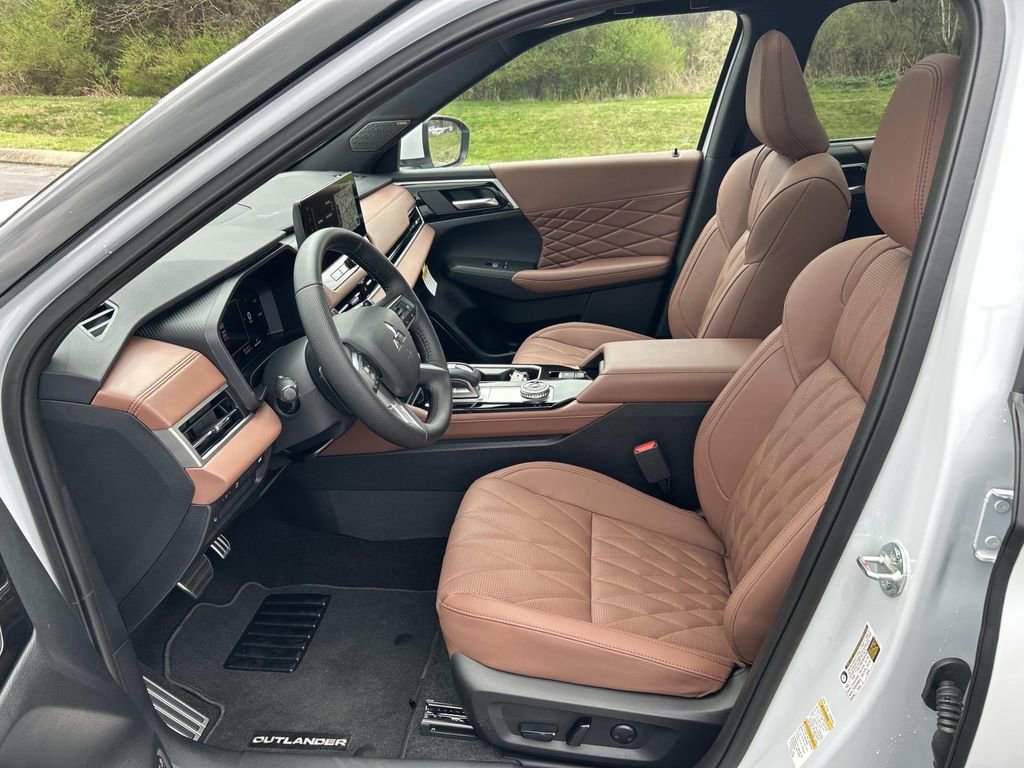 New 2026 Mitsubishi Outlander SEL image 21