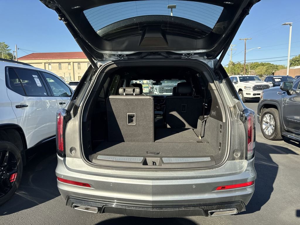 Used 2024 Cadillac XT6 Sport image 31