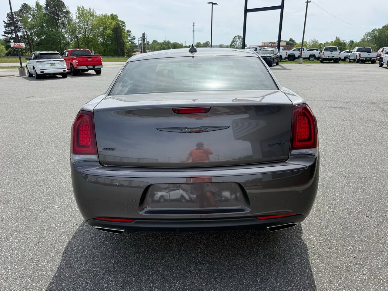 Used 2023 Chrysler 300 Touring L w/ Popular Equipment Group image 7