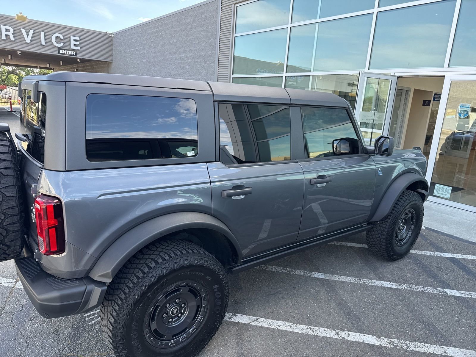 Used 2024 Ford Bronco Black Diamond image 6