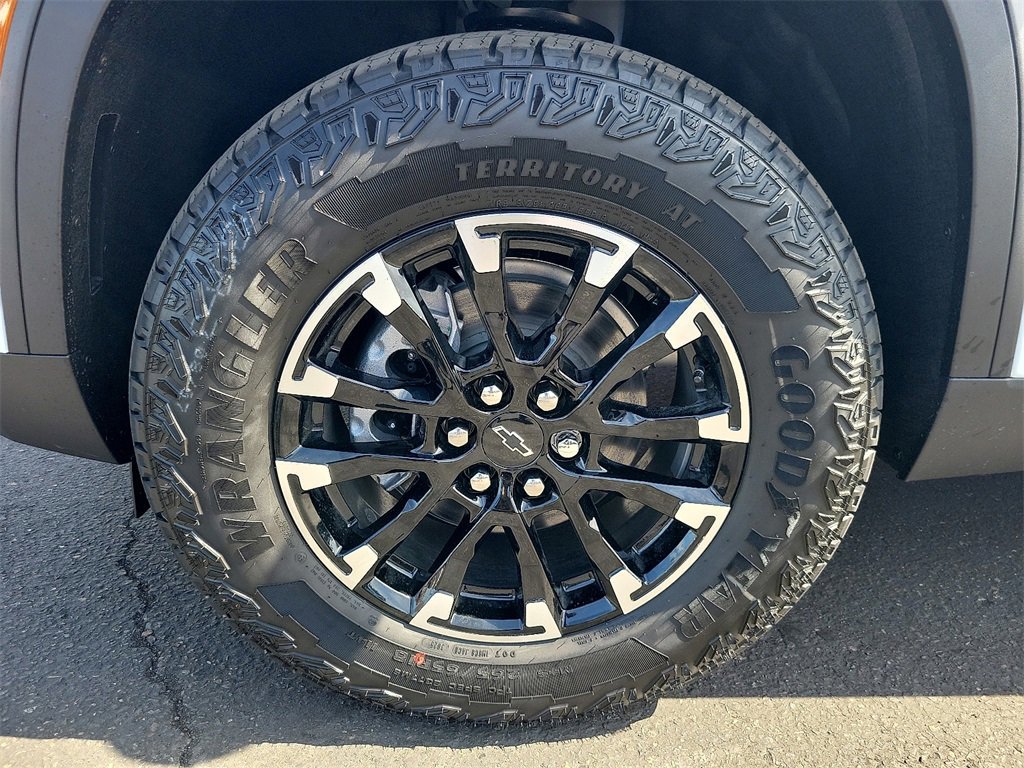 New 2026 Chevrolet Traverse Z71 w/ LPO, Floor Liner Package image 23
