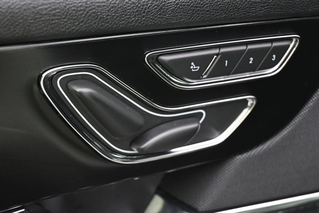 Used 2020 Lincoln Corsair Reserve w/ Equipment Group 201A AWD/4WD image 14