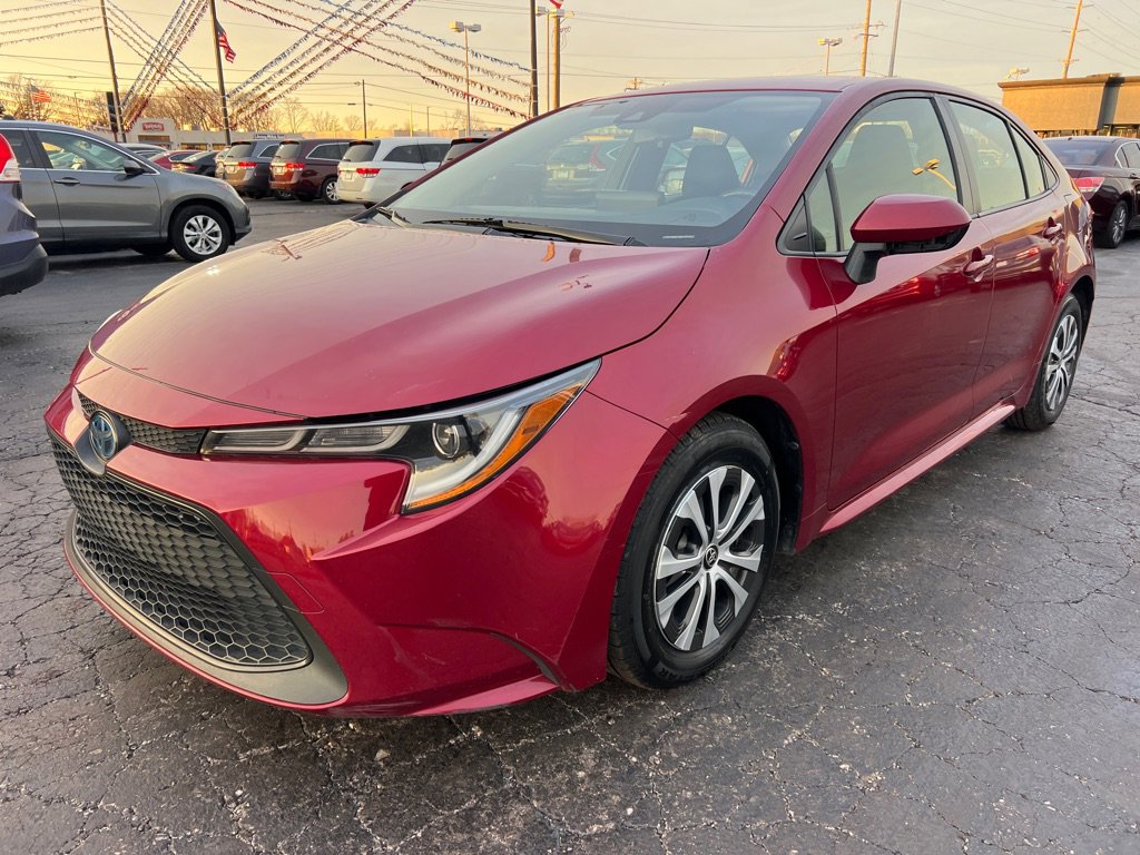 Used 2022 Toyota Corolla LE image 3