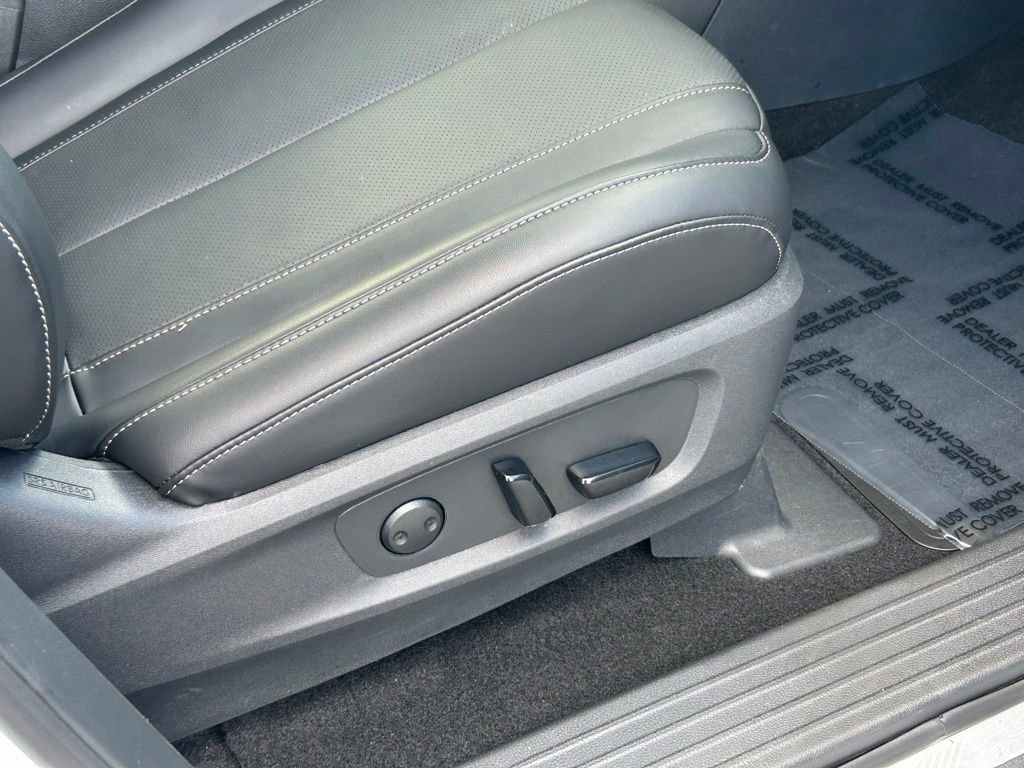 Used 2025 INFINITI QX60 Luxe image 48