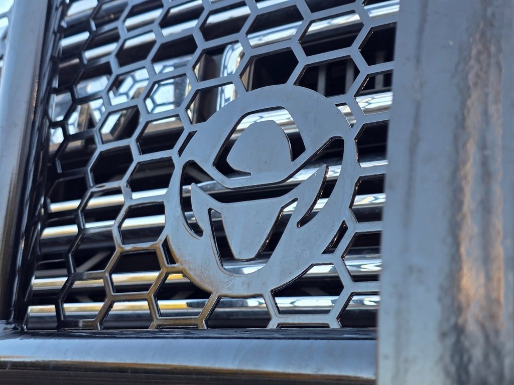 Used 2025 RAM 3500 Laramie image 7