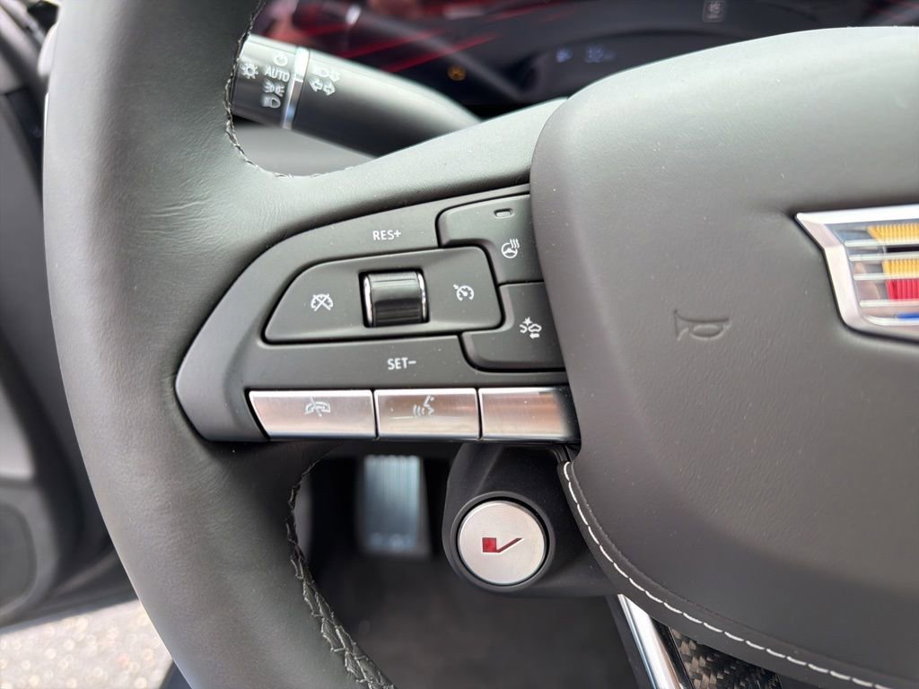 Used 2025 Cadillac CT5 V Blackwing w/ Parking Package RWD image 12