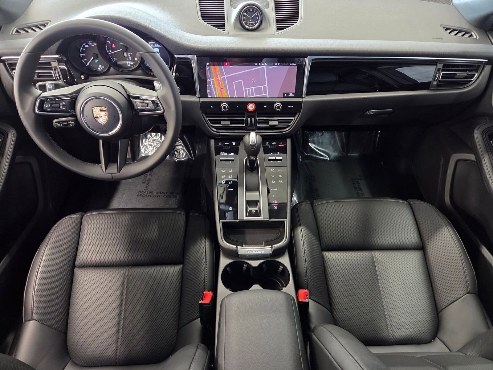 Certified 2026 Porsche Macan image 13