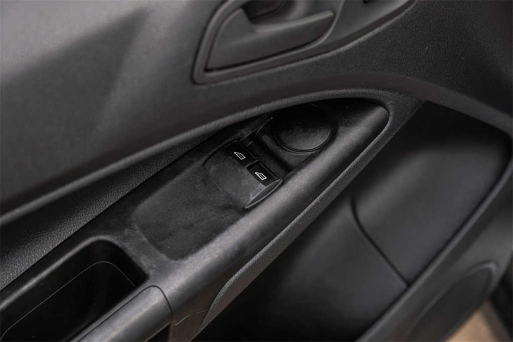 Used 2016 Ford Transit Connect XL image 34