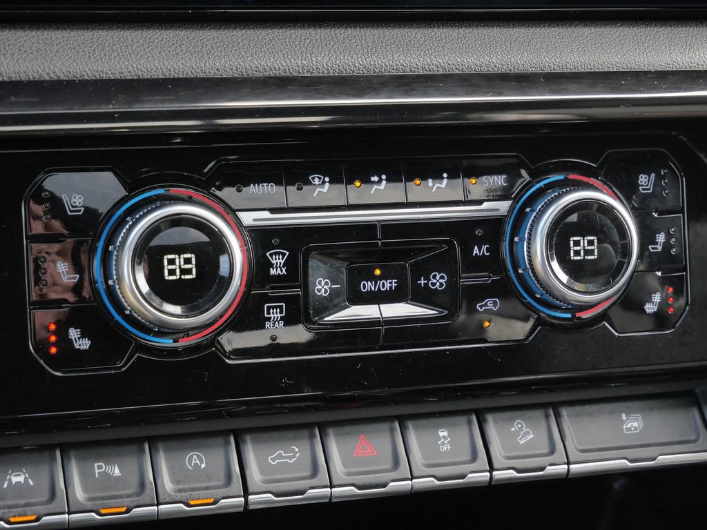 Used 2022 GMC Sierra 1500 AT4 w/ AT4 Premium Package image 40