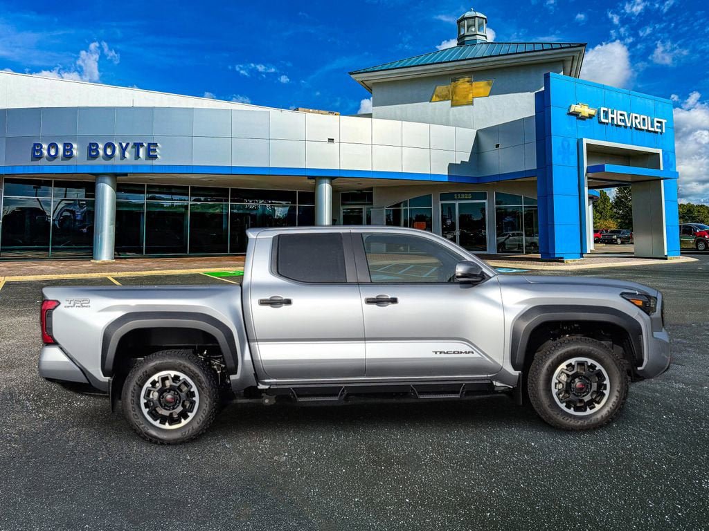 Used 2024 Toyota Tacoma TRD Off-Road w/ TRD Off Road Upgrade Package image 2