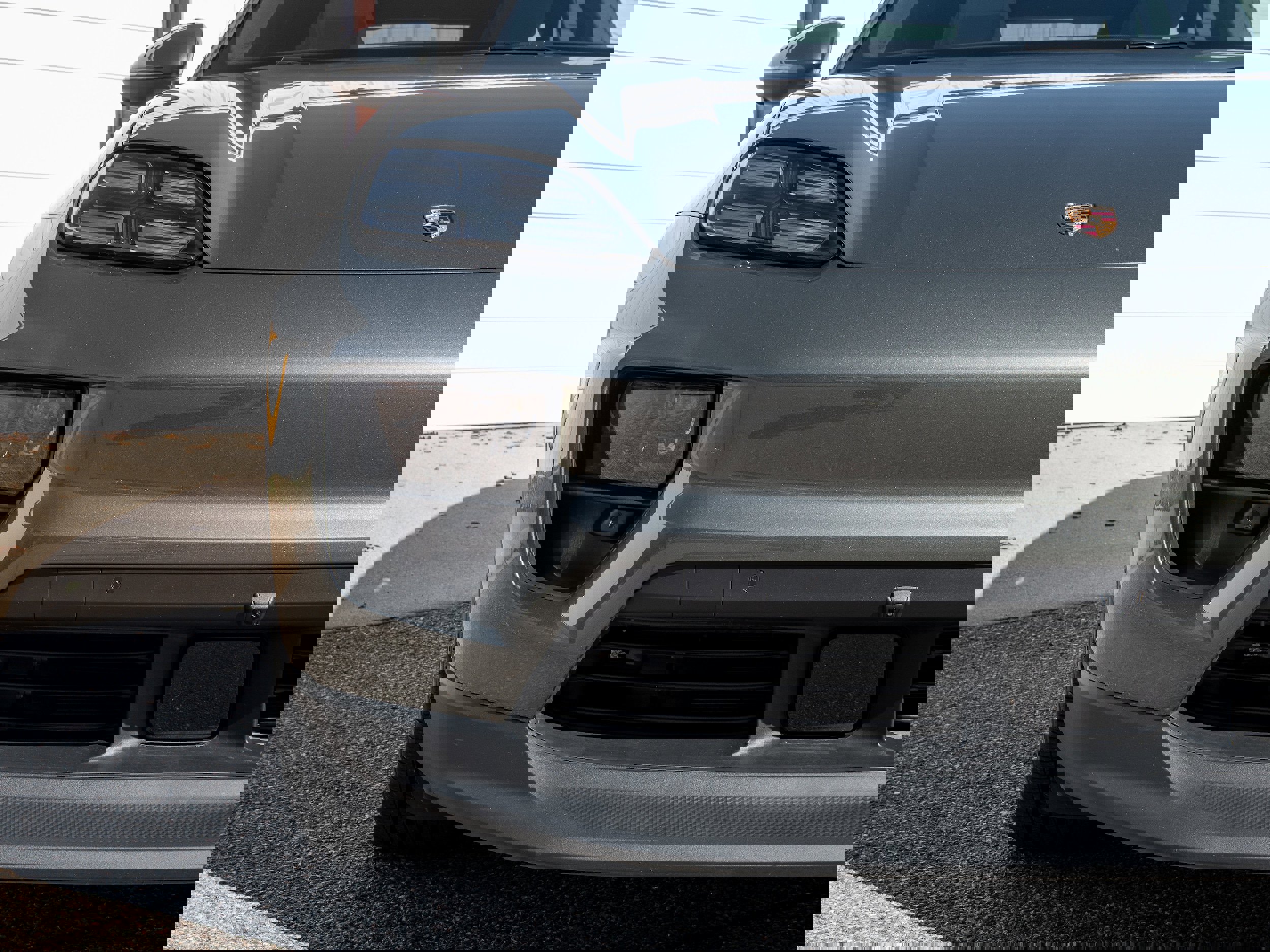 Certified 2025 Porsche Macan Electric image 10