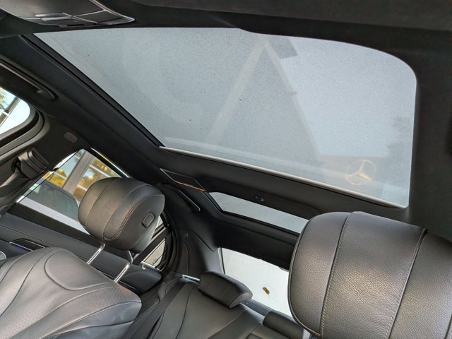 Used 2017 Mercedes-Benz S 550 4MATIC Sedan image 13