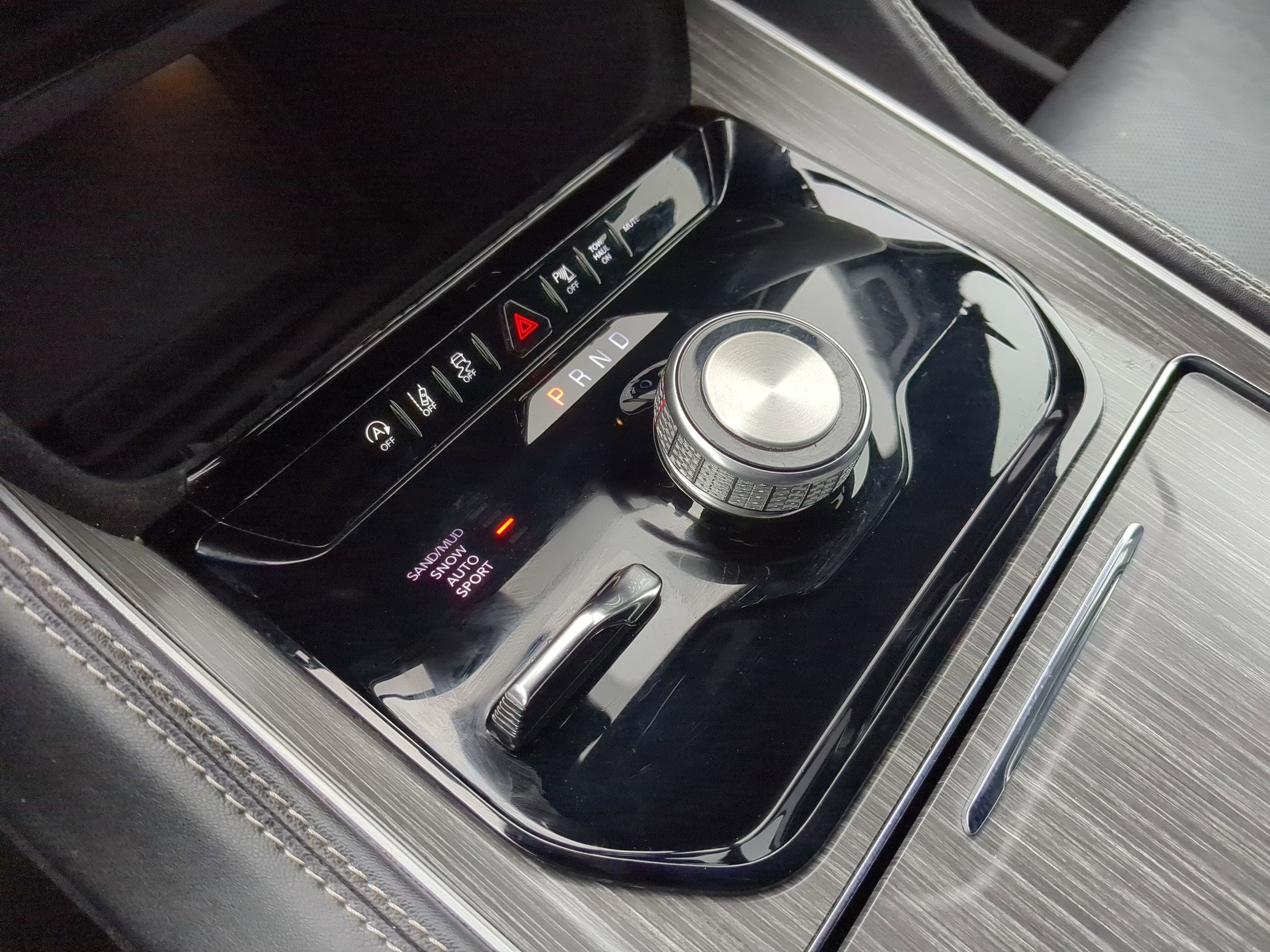 Used 2024 Jeep Wagoneer Series II image 26