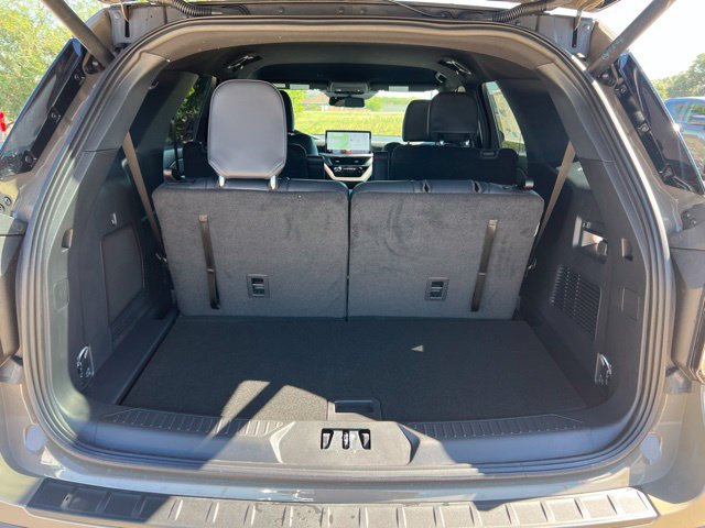 New 2027 Ford Explorer ST-Line w/ Premium Package RWD image 21