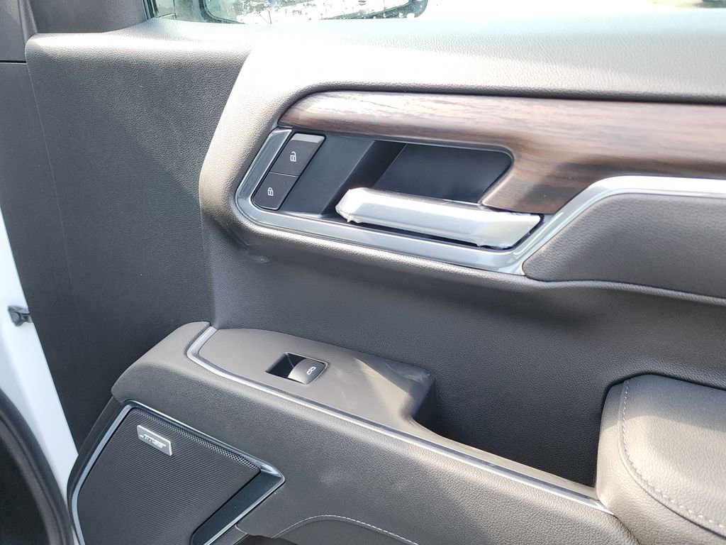 New 2026 GMC Sierra 1500 SLT image 37