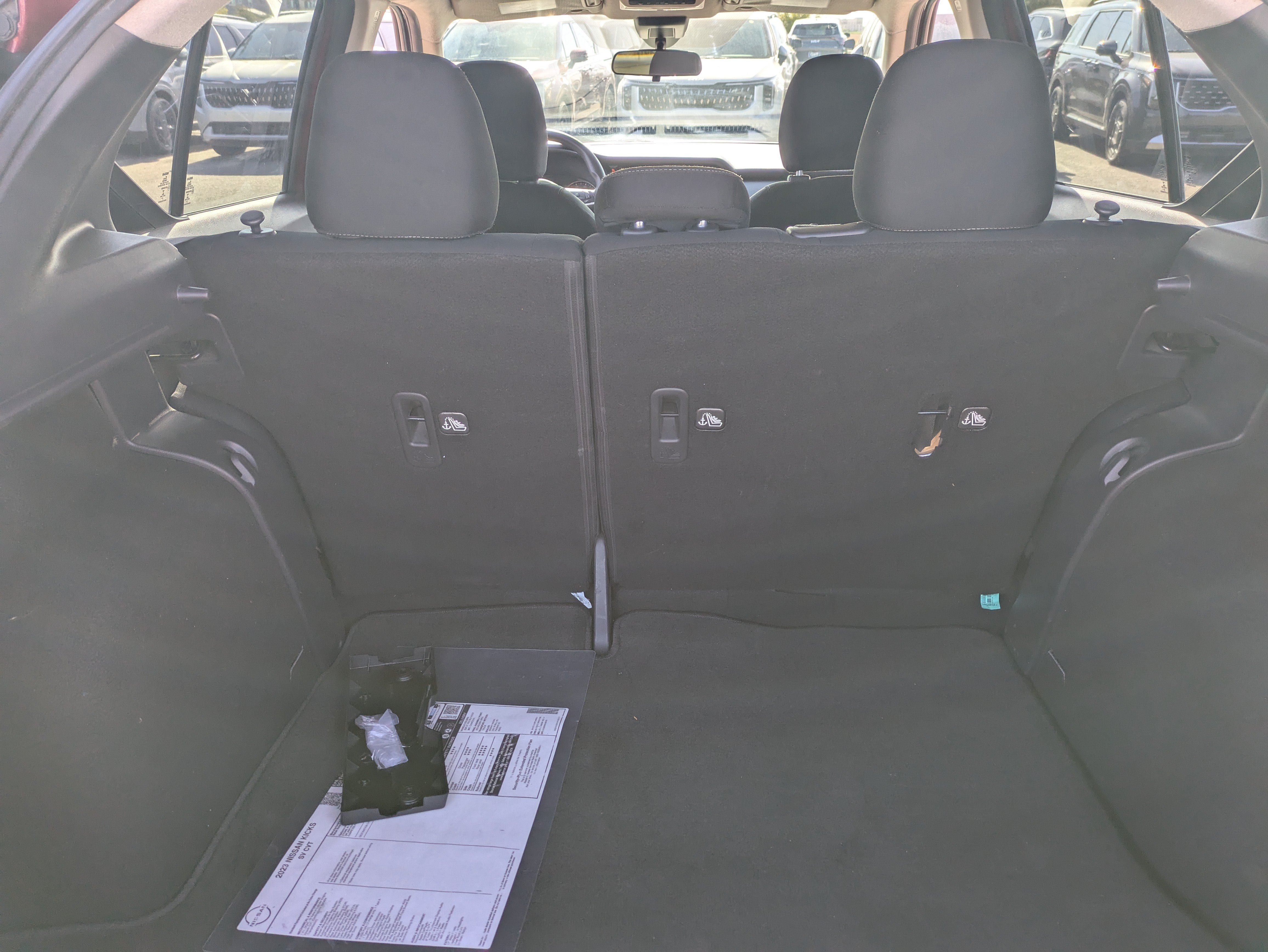 Used 2023 Nissan Kicks SV FWD image 10