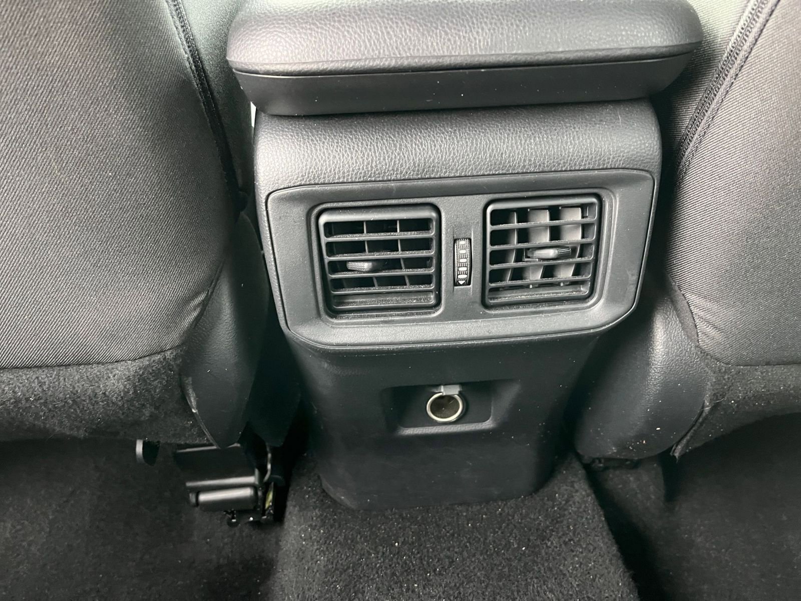 Used 2025 Toyota RAV4 LE image 23