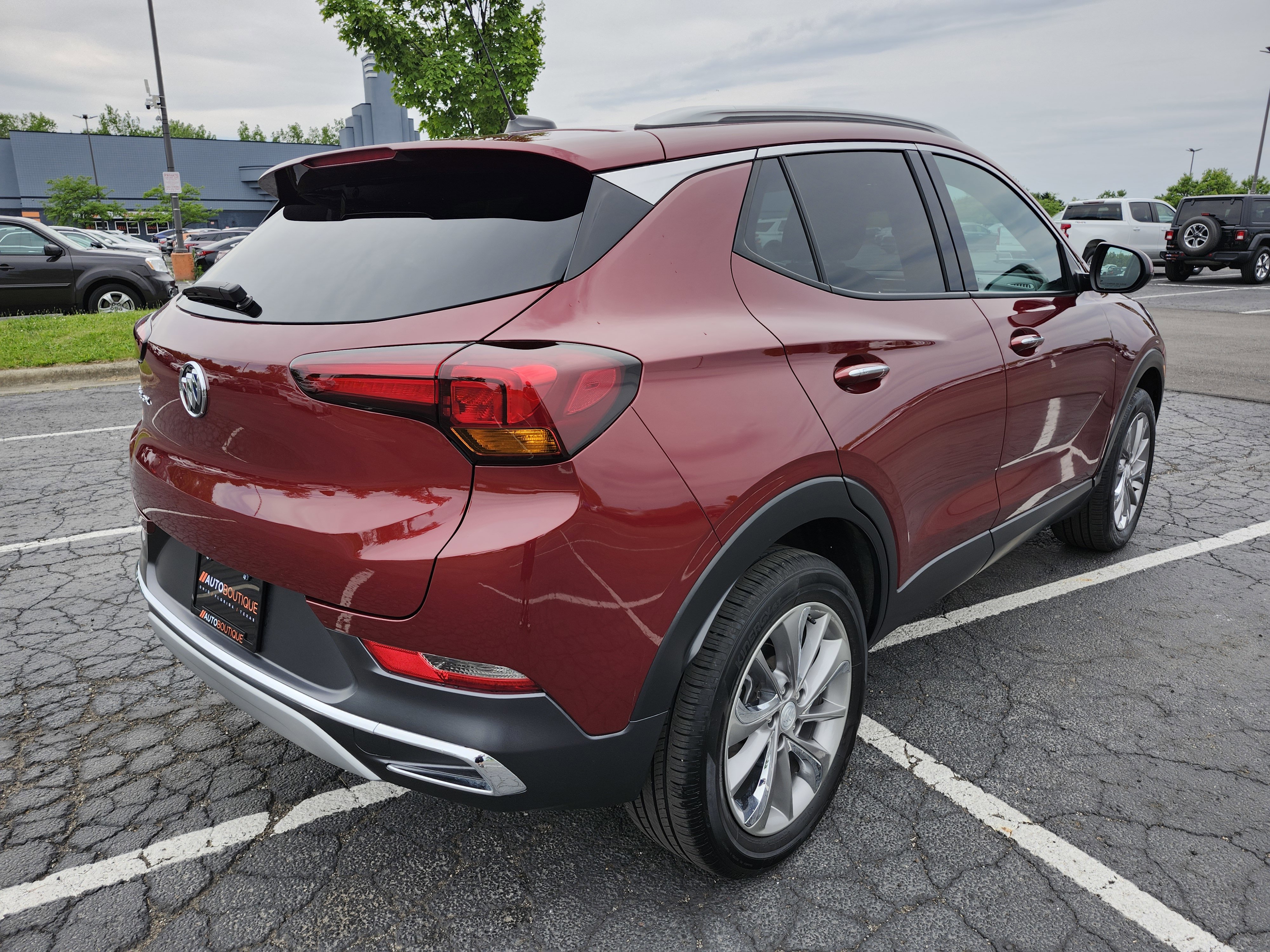 Used 2023 Buick Encore GX Essence w/ Experience Buick Package AWD/4WD image 17