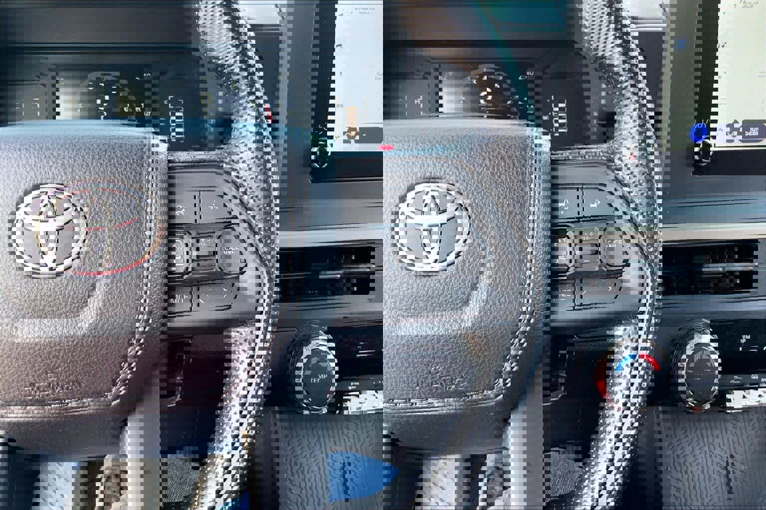 Used 2025 Toyota Tacoma SR image 22