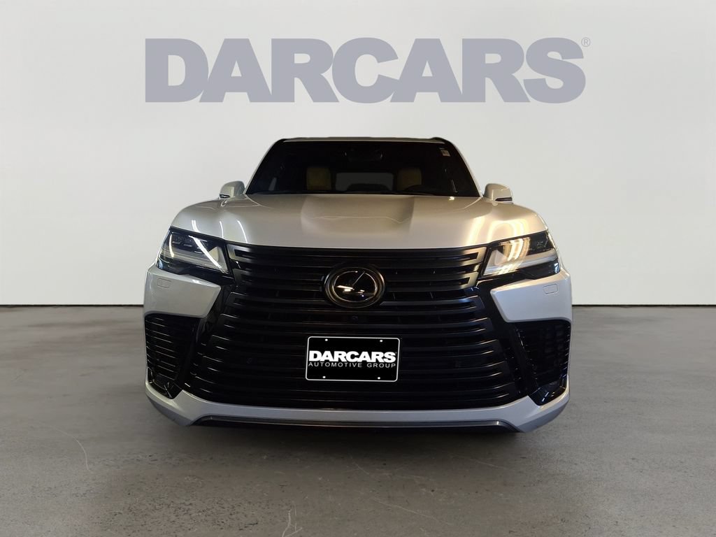 Used 2022 Lexus LX 600 4WD w/ Appearance Package image 2