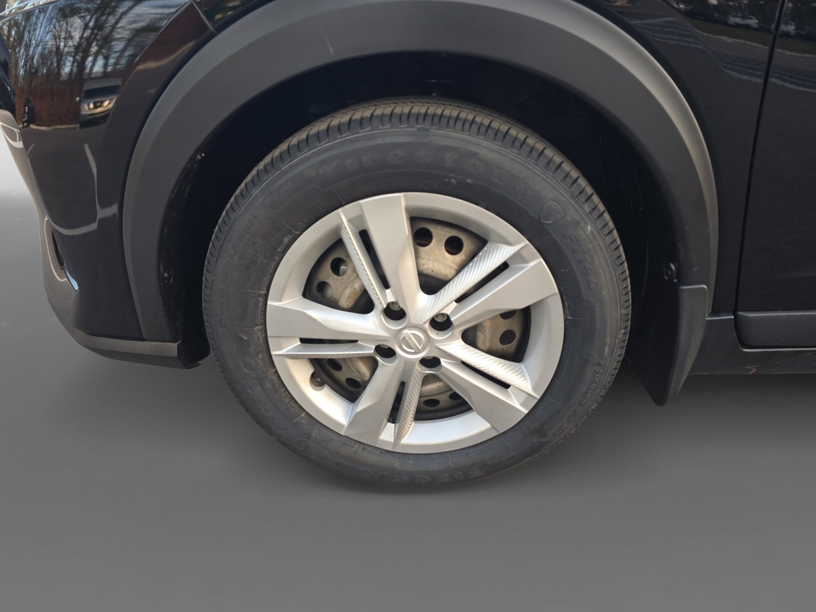 Used 2023 Nissan Kicks S image 9