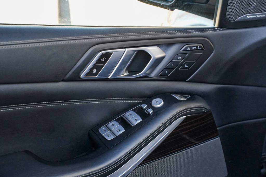Used 2023 BMW X7 xDrive40i w/ M Sport Package image 10