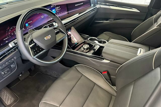 New 2026 Cadillac Escalade Sport w/ Touring Package AWD/4WD image 10
