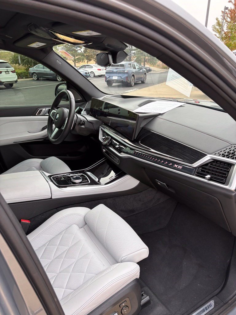 Used 2024 BMW X5 xDrive40i w/ Executive Package AWD/4WD image 11