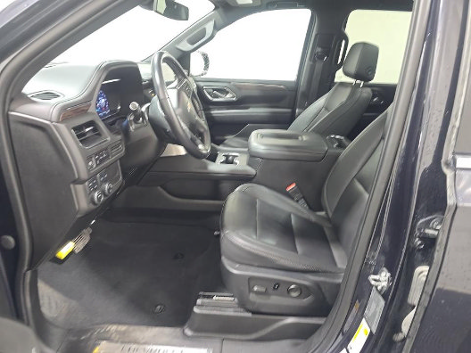 Used 2023 Chevrolet Tahoe LT AWD/4WD image 3