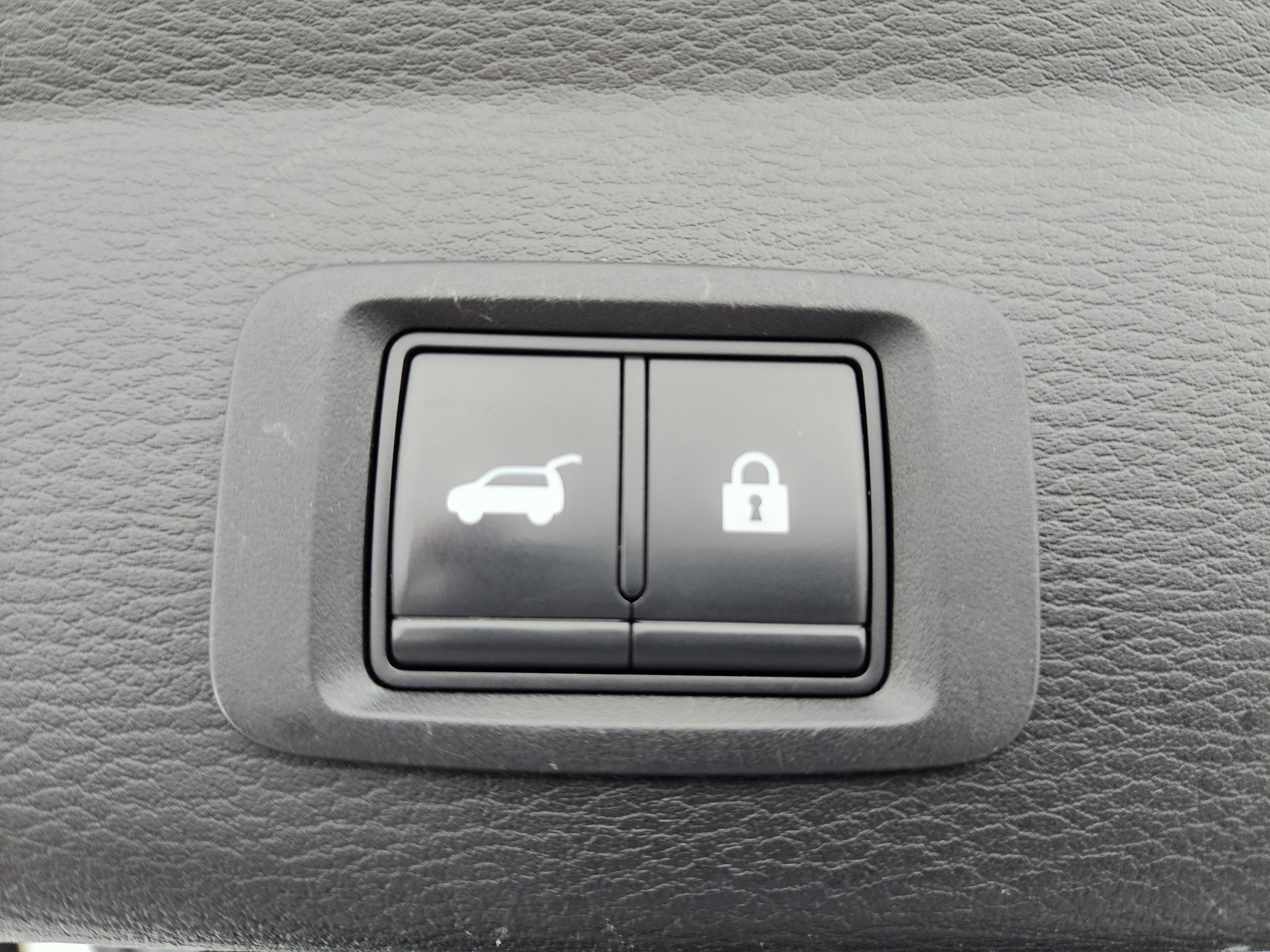 Used 2022 Mitsubishi Outlander SE AWD/4WD image 33