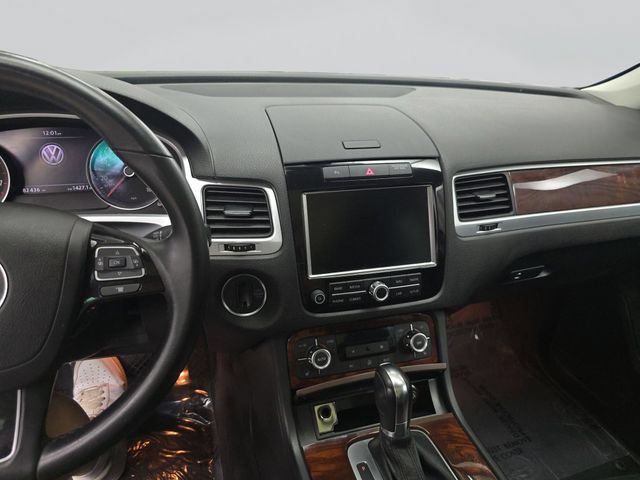 Used 2012 Volkswagen Touareg VR6 AWD/4WD image 30
