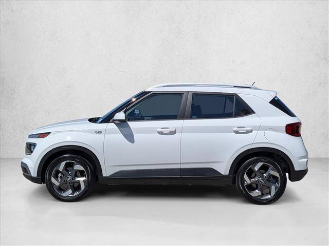 Used 2023 Hyundai Venue SEL FWD image 9